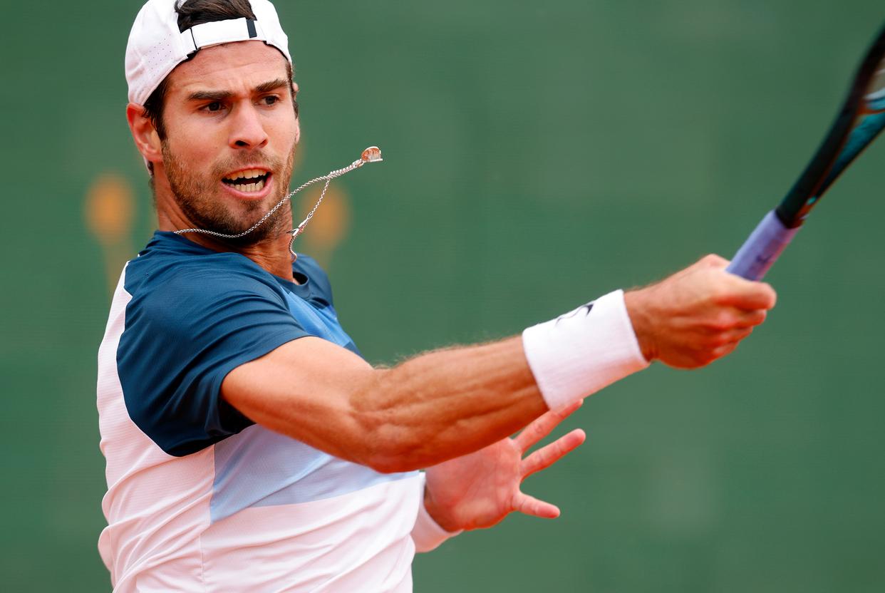 包含德国网球队逆转欧洲网球队，梅德韦杰夫完成帽子戏法的词条